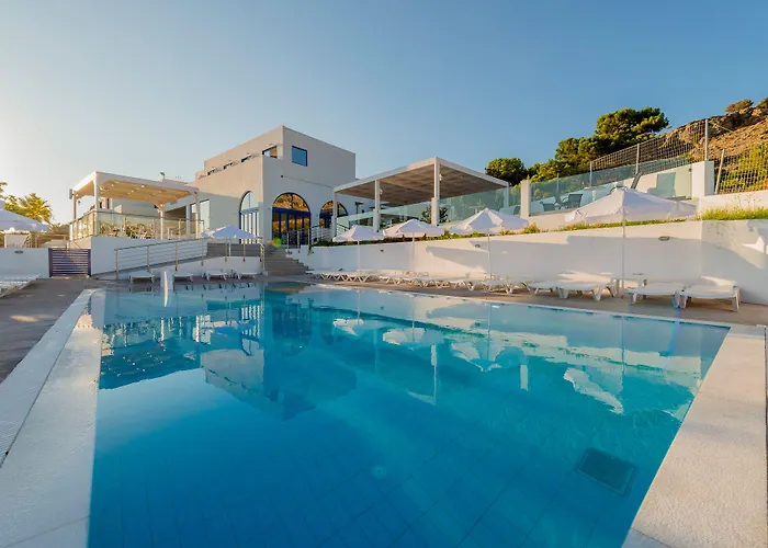 Eagles Nest Hotell 4*