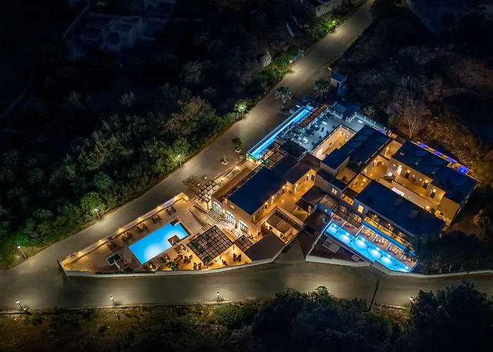 Otel Eagles Nest Pefki